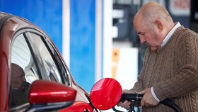 Zdražování u benzinek: Cena nafty stoupá, benzin je letos nejdražší. Problém (nejen) pro malé dopravce