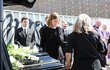 Pohřeb Aloise Švehlíka: Dcera Andrea a vnučka Pohřeb Aloise Švehlíka: Dcera Andrea a vnučka