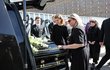 Pohřeb Aloise Švehlíka: Dcera Andrea a vnučka Pohřeb Aloise Švehlíka: Dcera Andrea a vnučka