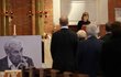 Pohřeb Aloise Švehlíka: Vnučka četla čtení Pohřeb Aloise Švehlíka: Vnučka četla čtení
