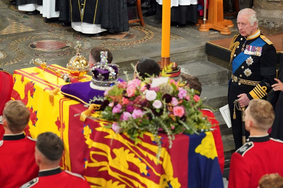 Pohřeb královny Alžběty:
