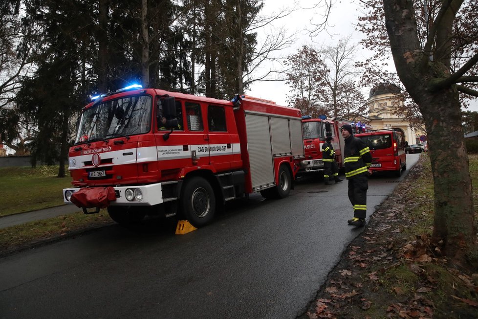 Poslední rozloučení s hasičem Honzou. Zemřel při hašení domu.