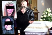 Školačky (†15) se udusily v balících sena: Zemřely spolu, odešly zvlášť