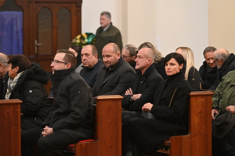 Jiří Šlégr a Martin Straka na pohřbu otce Jaromíra Jágra