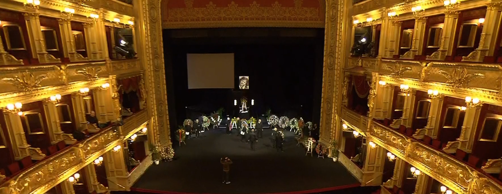Pohřeb  Jany Hlaváčová v Národním divadle v Praze