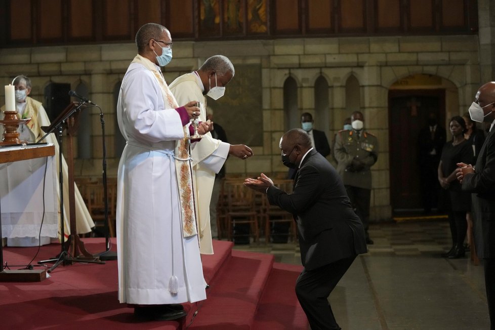 Katedrála sv. Jiří, Kapské město: JAR pohřbila Desmonda Tutua.