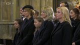 ONLINE: Pohřeb Karla Gotta (†80): Jeho holčičky nakonec přišly. Po mši rychlá cesta do krematoria