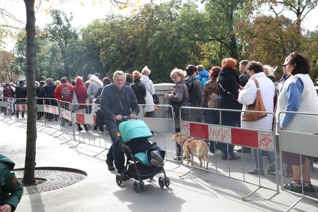 Poslední rozloučení s Karlem Gottem na Žofíně.