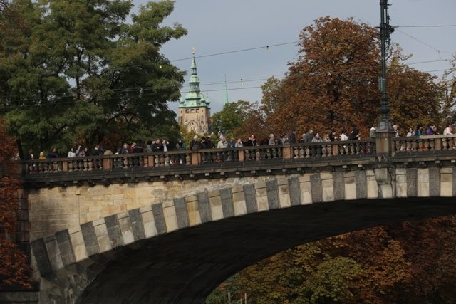 Poslední rozloučení s Karlem Gottem na Žofíně.