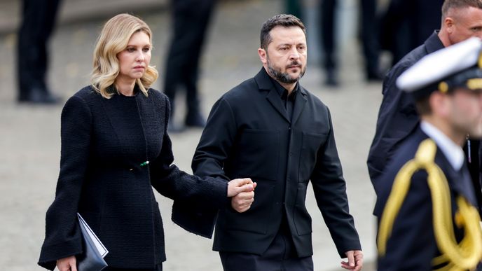 Pohřeb norského krále Haralda V.: Ukrajinský prezident Volodymyr Zelenskyj s manželkou Olenou (9.9.2026) Pohřeb norského krále Haralda V.: Ukrajinský prezident Volodymyr Zelenskyj s manželkou Olenou (9.9.2026)