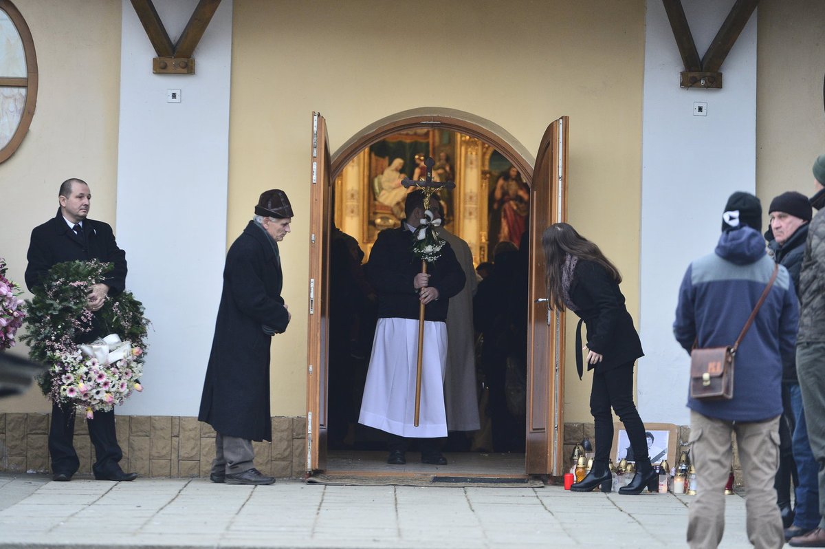 S Martinkou se přišly rozloučit stovky lidí