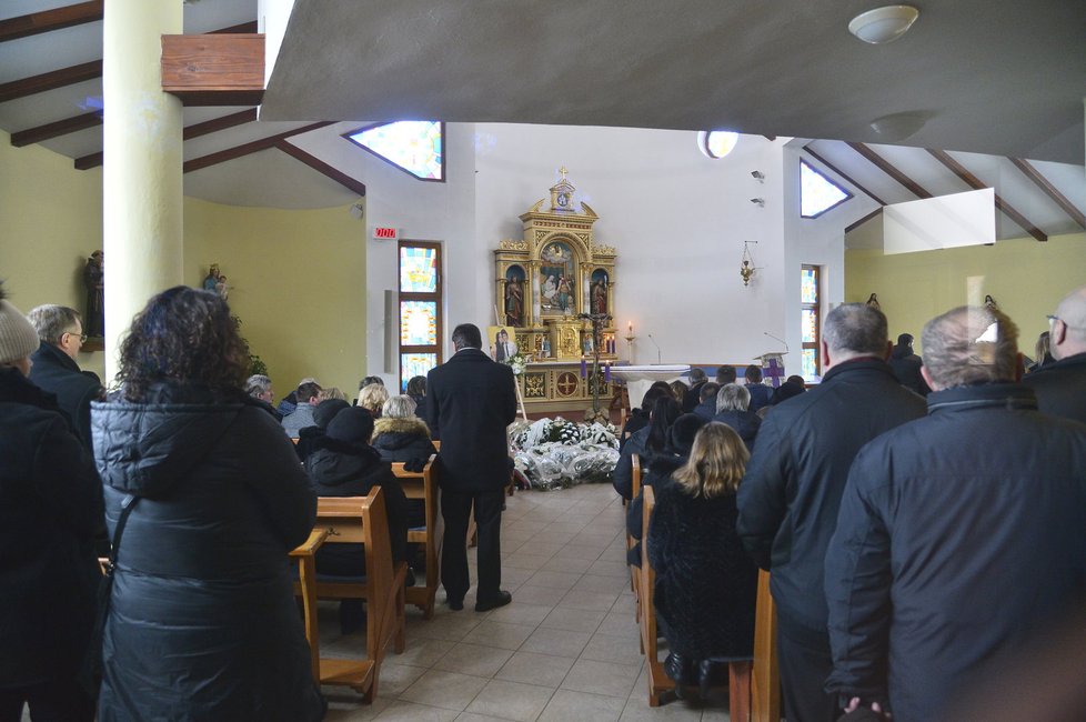 Pohřeb zavražděné Martinky se konal v kostele v Gregorovcích