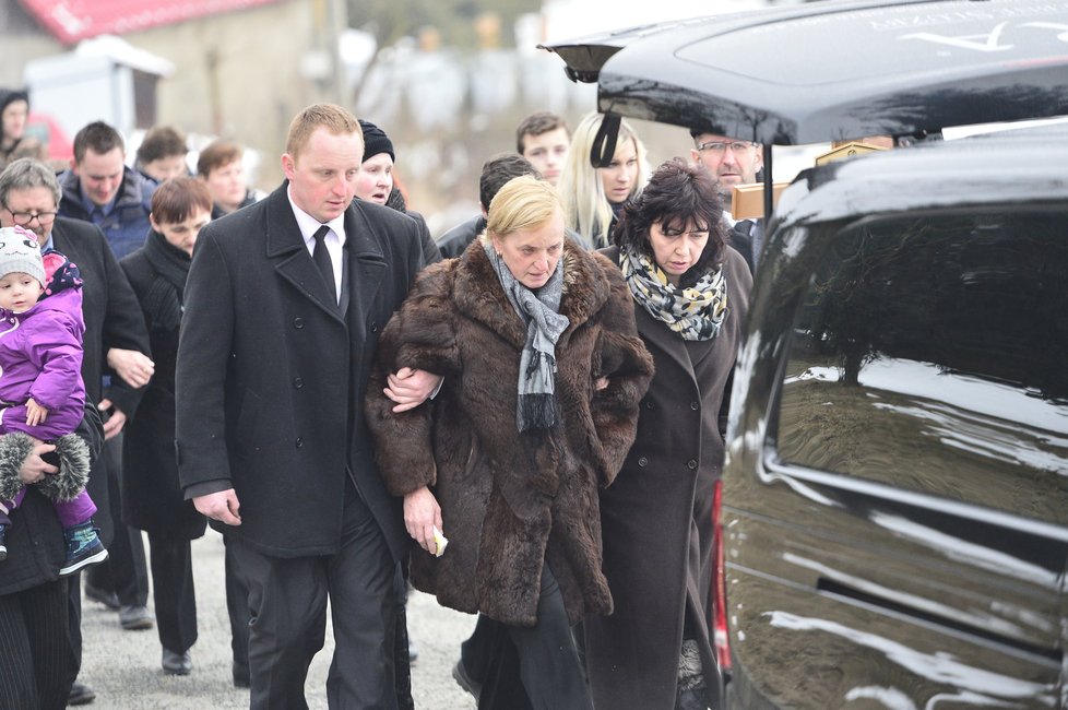 S Martinkou se přišly rozloučit stovky lidí