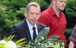 Václav Havel se přišel s Ladislavem rozloučit s věncem v ruce.