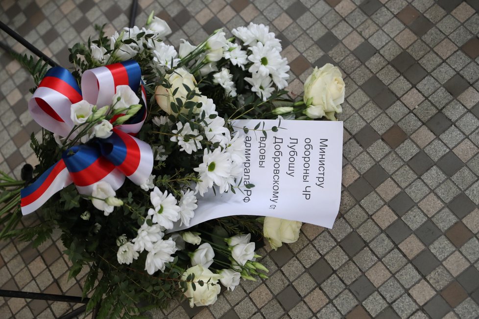 Pohřeb Luboše Dobrovského: Za svůj život byl i českým velvyslancem v Rusku (7.2.2020)