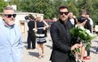Pohřeb Luďka Hrzala - Miloš Pokorný a Leoš Mareš Pohřeb Luďka Hrzala - Miloš Pokorný a Leoš Mareš
