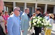 Pohřeb Luďka Hrzala - Miloš Pokorný, Leoš Mareš a Michel Fleischmann Pohřeb Luďka Hrzala - Miloš Pokorný, Leoš Mareš a Michel Fleischmann