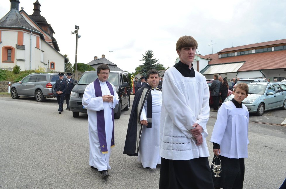 Smuteční průvod