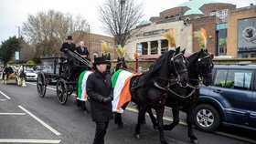 Na pohřeb Paddyho Dorana v Leedsu jen tak nezapomenou.