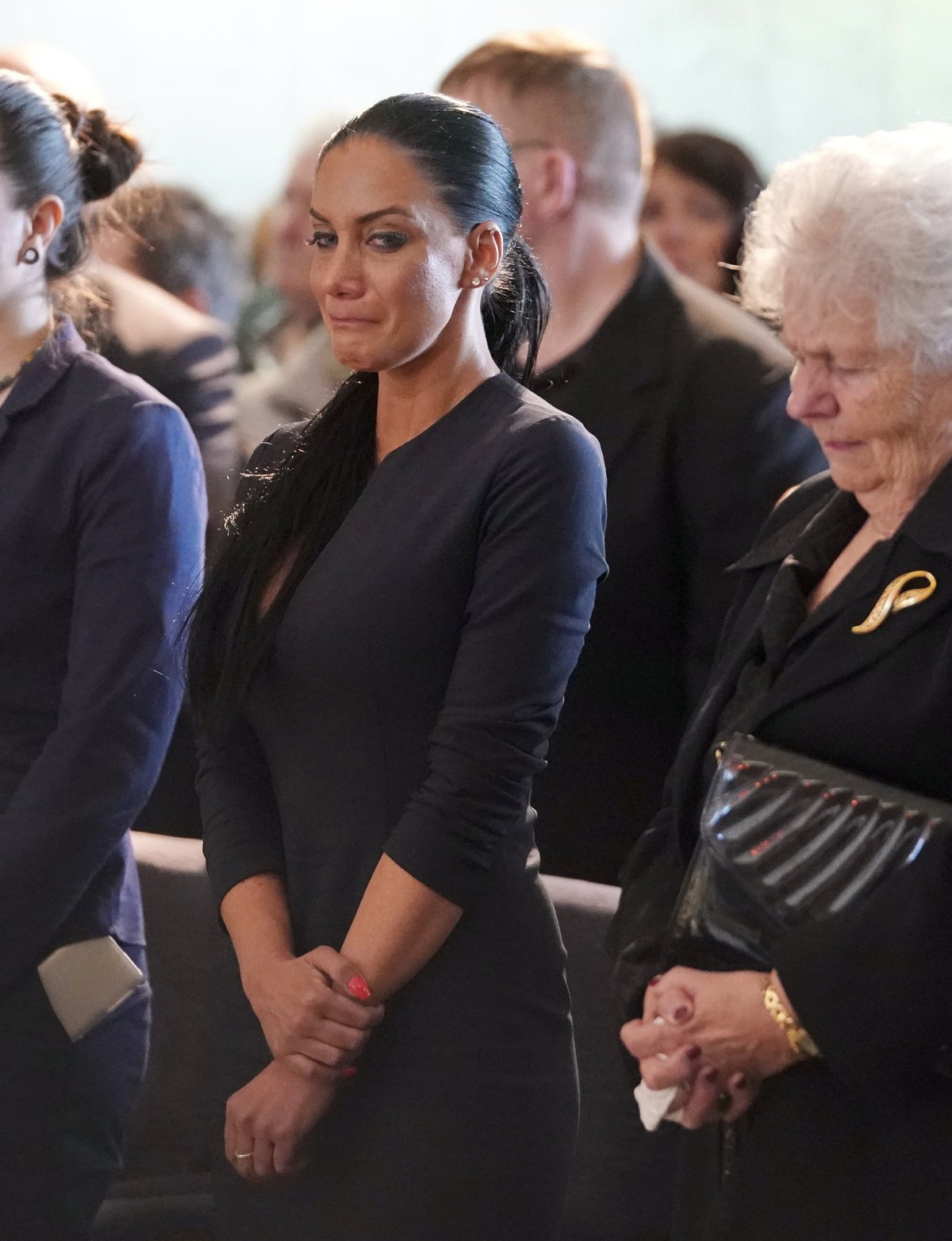 Pohřeb Jiřího Pomeje: Smutná vdova Andrea Pomeje s tchyní, maminkou Jiřího