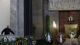 Dva pohřby Postráneckého (†75): Rodina se loučila v krematoriu, Národní praskalo ve švech!