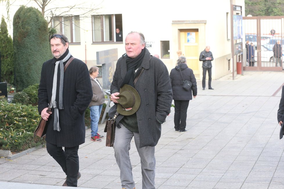 Ctirad Götz a Igor Bareš na pohřbu Wabiho Daňka