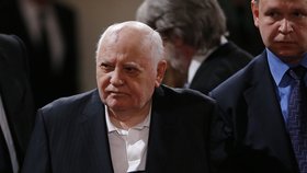 Pohřbu se zúčastnil i sovětský lídr Mikhail Gorbachev.