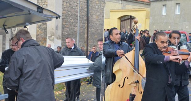 Cikánská hudba a policejní dohled: Mladého Roma, který zemřel po potyčce v Žatci, pohřbili v bílé rakvi 