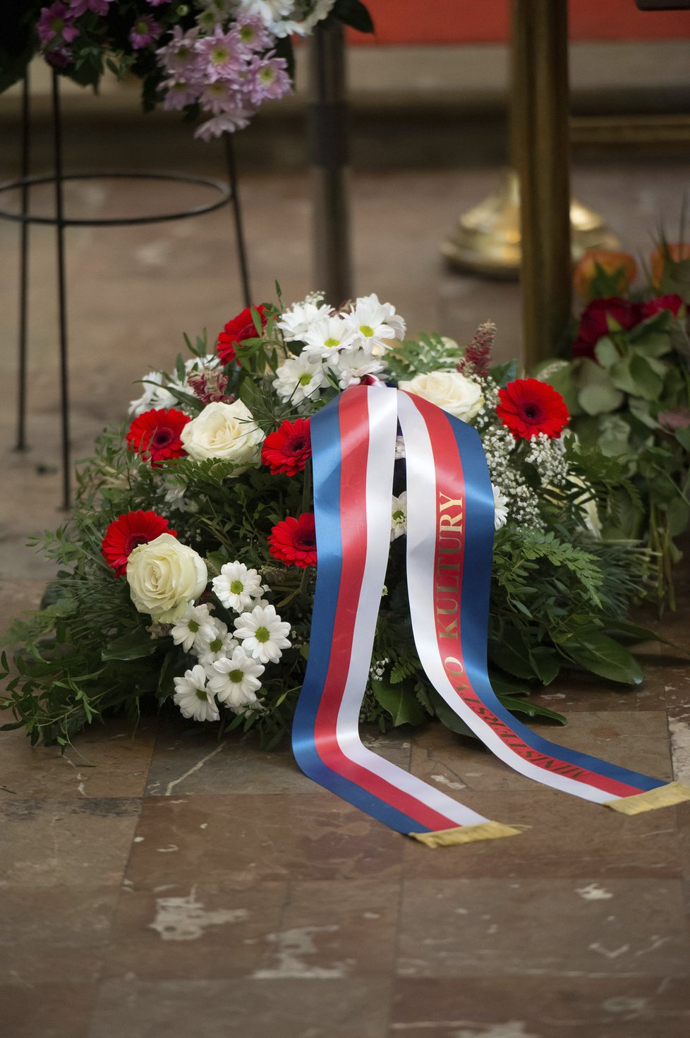 Kostel svatého Matěje, rozloučení s hercem a režisérem Františkem Miškou