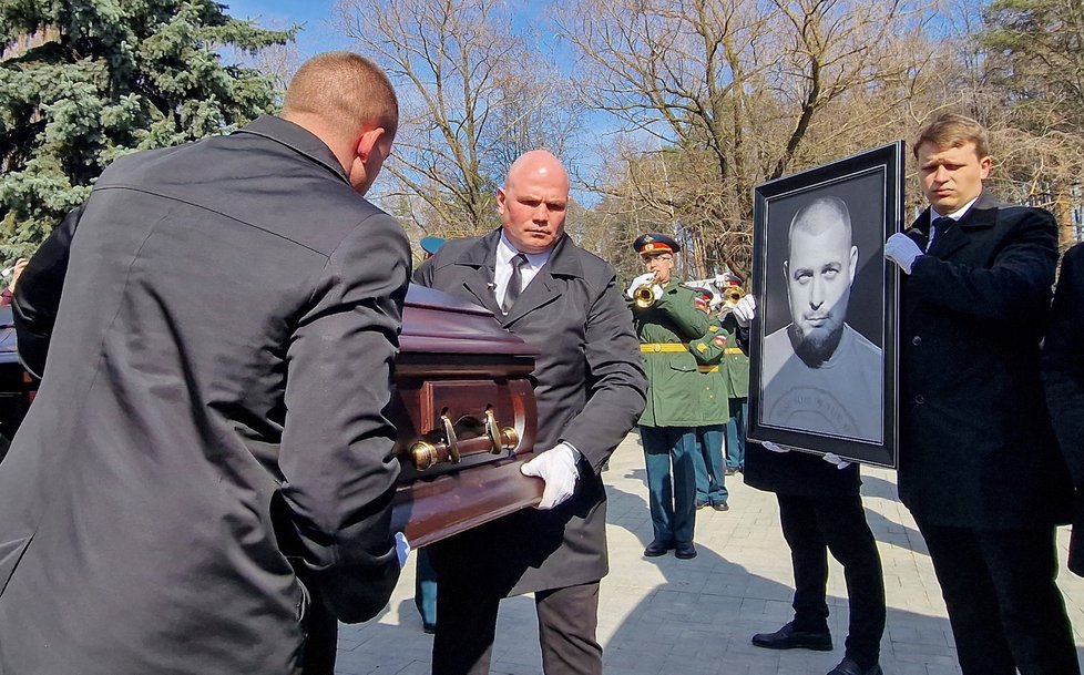 Pohřeb prominentního vojenského blogera Vladlena Tatarského (8. 4.2023)