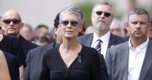 Jamie Lee Curtis schovávala smutek za brýle