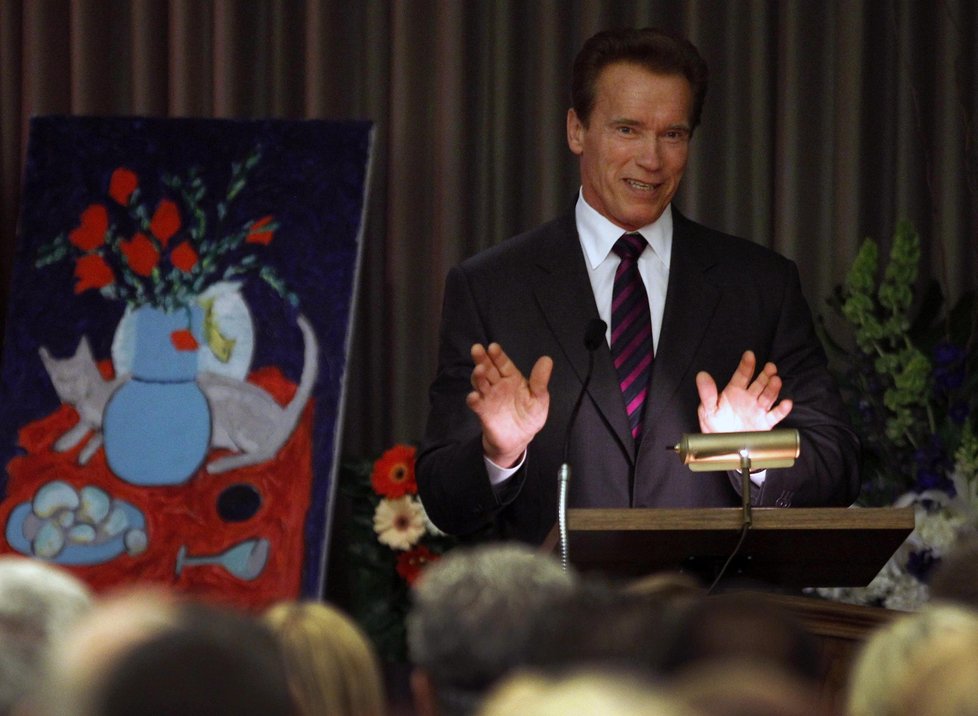 Arnold Schwarzenegger při projevu