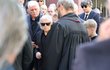 Václav Neckář na pohřbu svého syna Václav Neckář na pohřbu svého syna