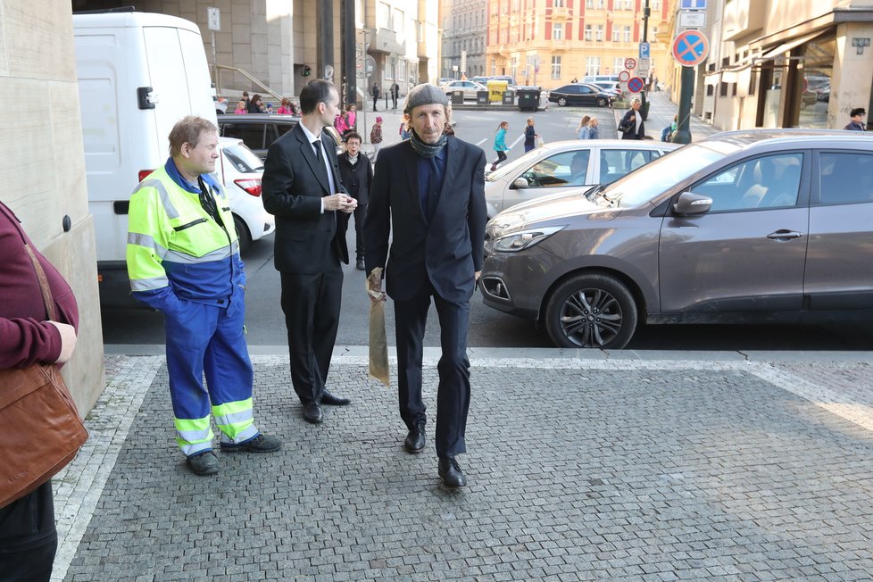 Vladimír Javorský na pohřbu Vlasty Chramostové