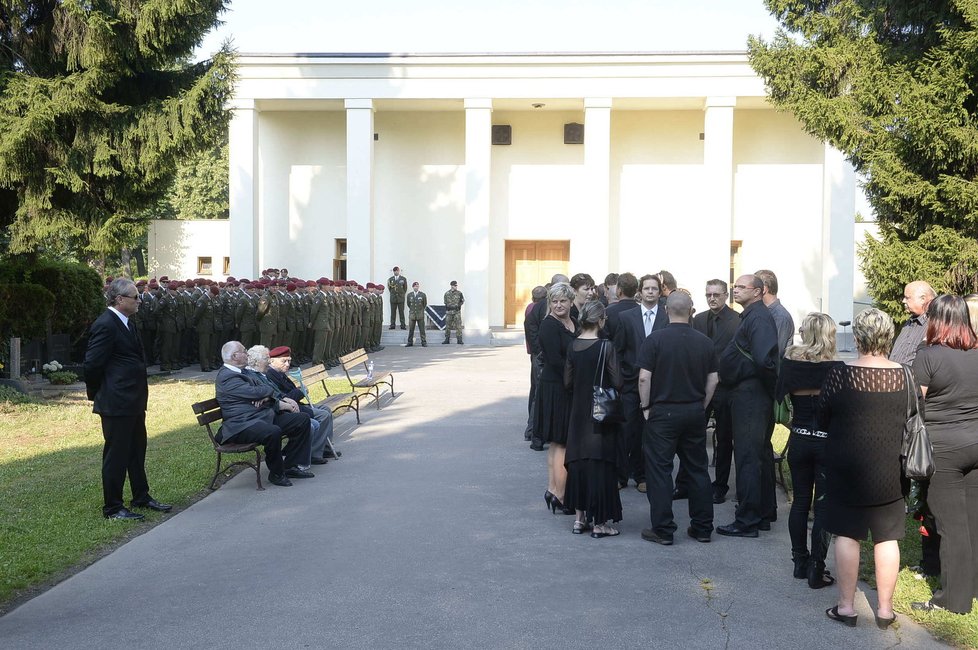 Pohřeb desátníka Jana Šenkýře