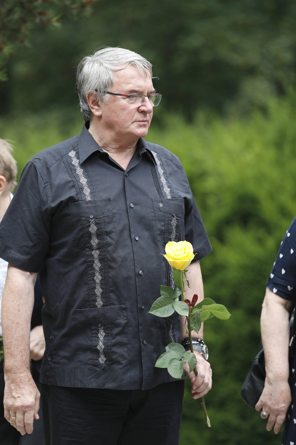 Pohřeb režiséra Petra Weigla - Vlastimil Harapes