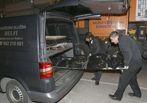 Ve sklepě ve Strakonicích našla lidské ostatky: Nechali je tam horažďovičtí pohřebáci? (Ilustrační foto)