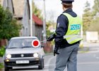 Jak se bránit praktikám policistů při silniční kontrole?