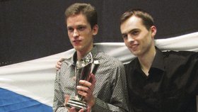 Jan Škampa (vlevo) spou s Martinem Kabrhelem tvoří v poslední době nebezpečné duo.