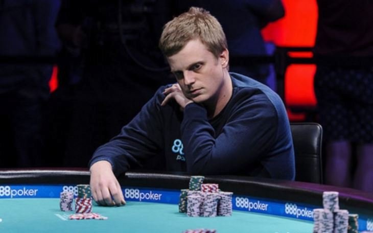 Pokerový profesionál Vojtěch Růžička je ve finále turnaje WSOP. V listopadu si zahraje o 193 milionů korun!