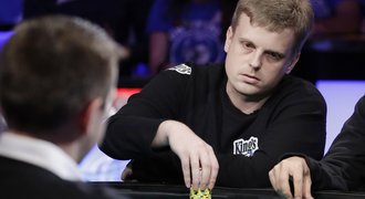 Zlatokopky, zapomeňte! Pokerista Růžička řádí v Las Vegas, 193 mega má na dosah