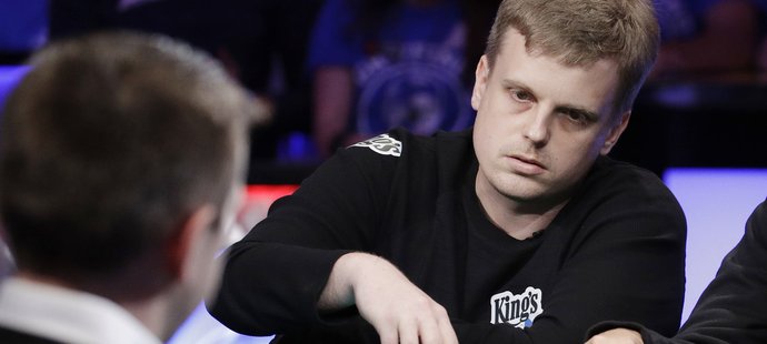 Vojtěch Růžička se pustil do finále největšího a nejsledovanějšího turnaje světa WSOP November Nine parádně.