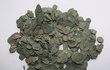 Velké množství mincí z 2. poloviny 15. století bylo nalezeno při bagrování pozemku.