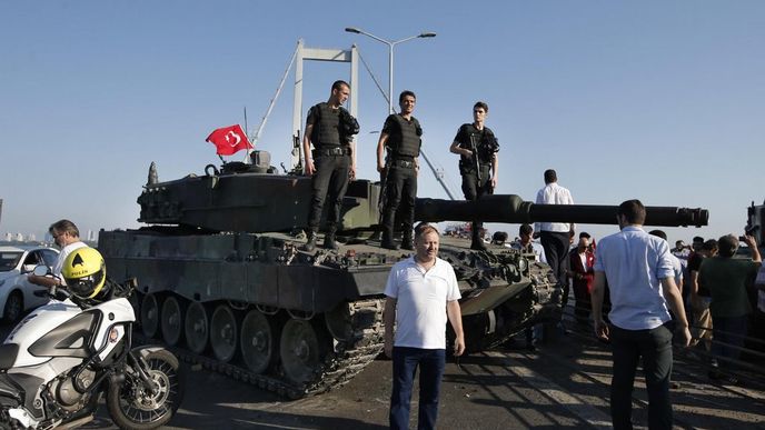 pokus o puč v Turecku