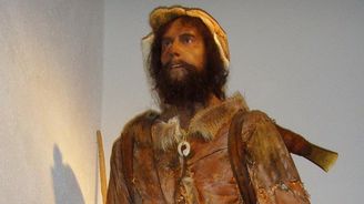 Před 20 lety nalezli v Alpách Ötziho, ten stále vyvolává řadu otázek
