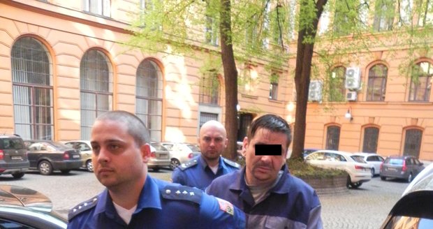 Lubomír S. má už 26 záznamů v rejstříku trestů. Teď mu přibude další, dostal 13 let basy za vražedný útok.