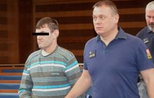 Ukrajince soudí za pokus o vraždu krajanky: Lanem škrtil těhotnou expřítelkyni