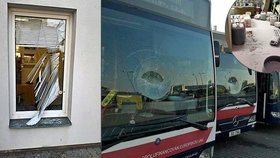 Zdrogovaný muž rozmlátil v Mladé Boleslavi devět autobusů a řádil dál