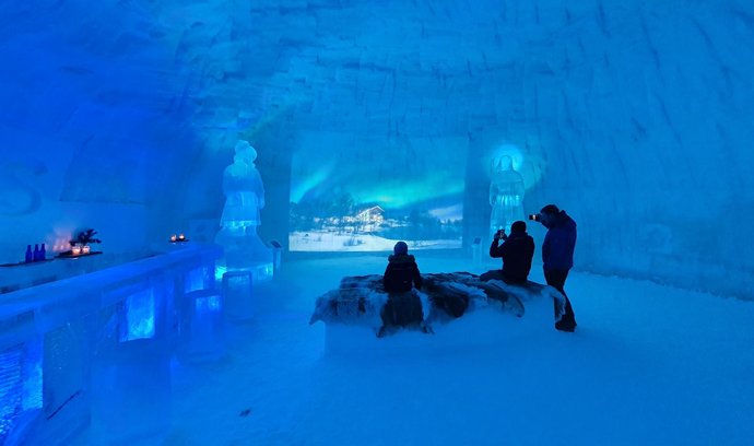 Snowhotel Kirkenes se nachází na dalekém severu Norska a k pozorování polární záře nabízí ideální podmínky.
