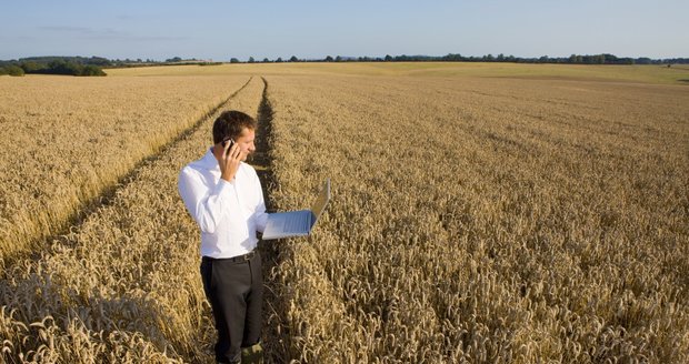 Mobilní internet uprostřed pole bude brzy běžný